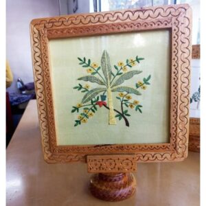 Kele Ka Ped Frame